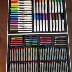 NEW Markers, Crayons, Colored Pencils. 150 Piece Kid's Art Case by Creatology.
