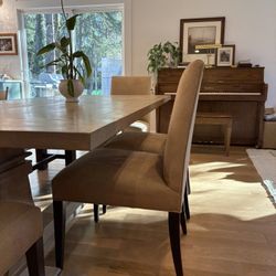 4 Crate & Barrel “miles” Dinning Chairs 