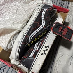 Vans X Stranger Things 