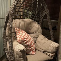 Egg Chair With Stand