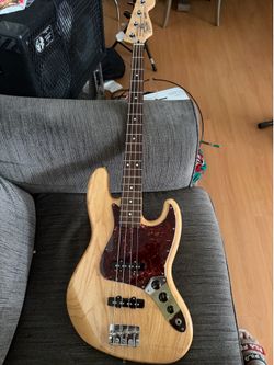 MIM  FSR Fender Jazz Bass