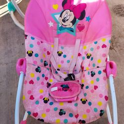 Minnie Mouse Jumper & Chair