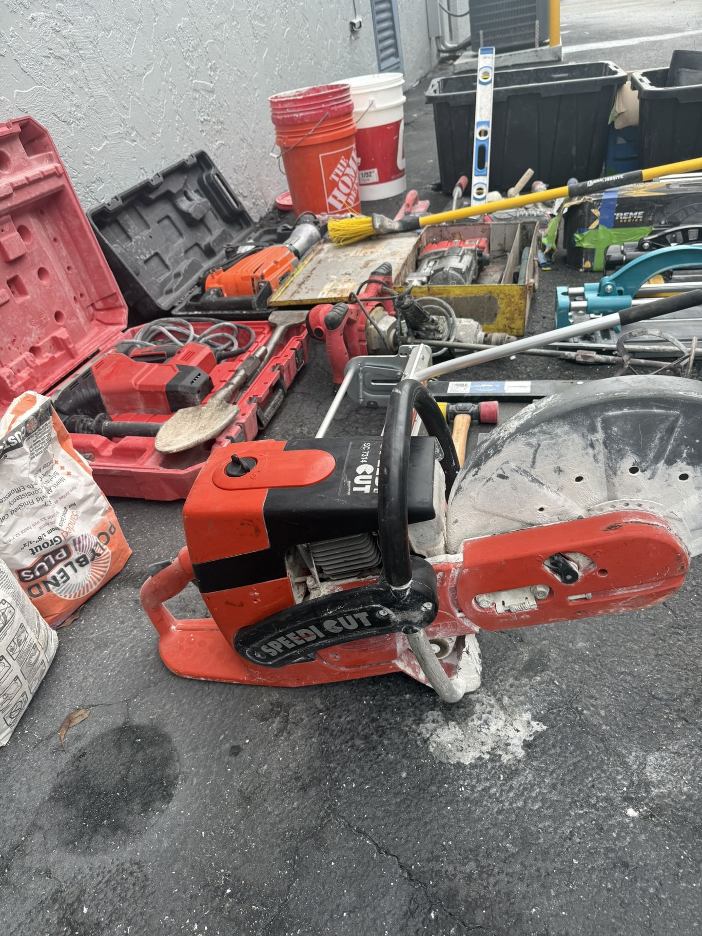 Wet Tile Cutters, Rotary Hammers.