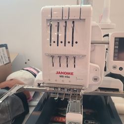 Janome MB-4SE Embroidery Machine 