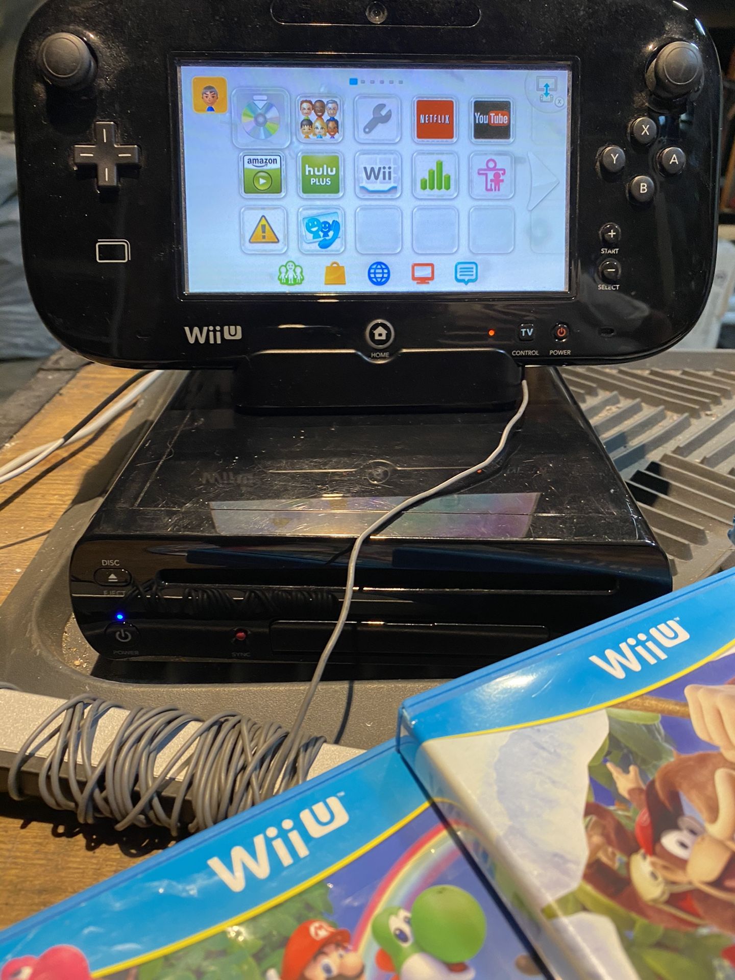 Nintendo Wii U w/ games