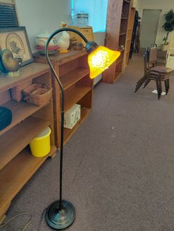 Floor lamp