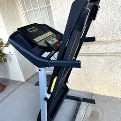 Treadmill 