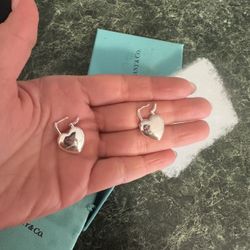 Tiffany & Co Return to Tiffany Full Heart Earrings. Limited Edition. 