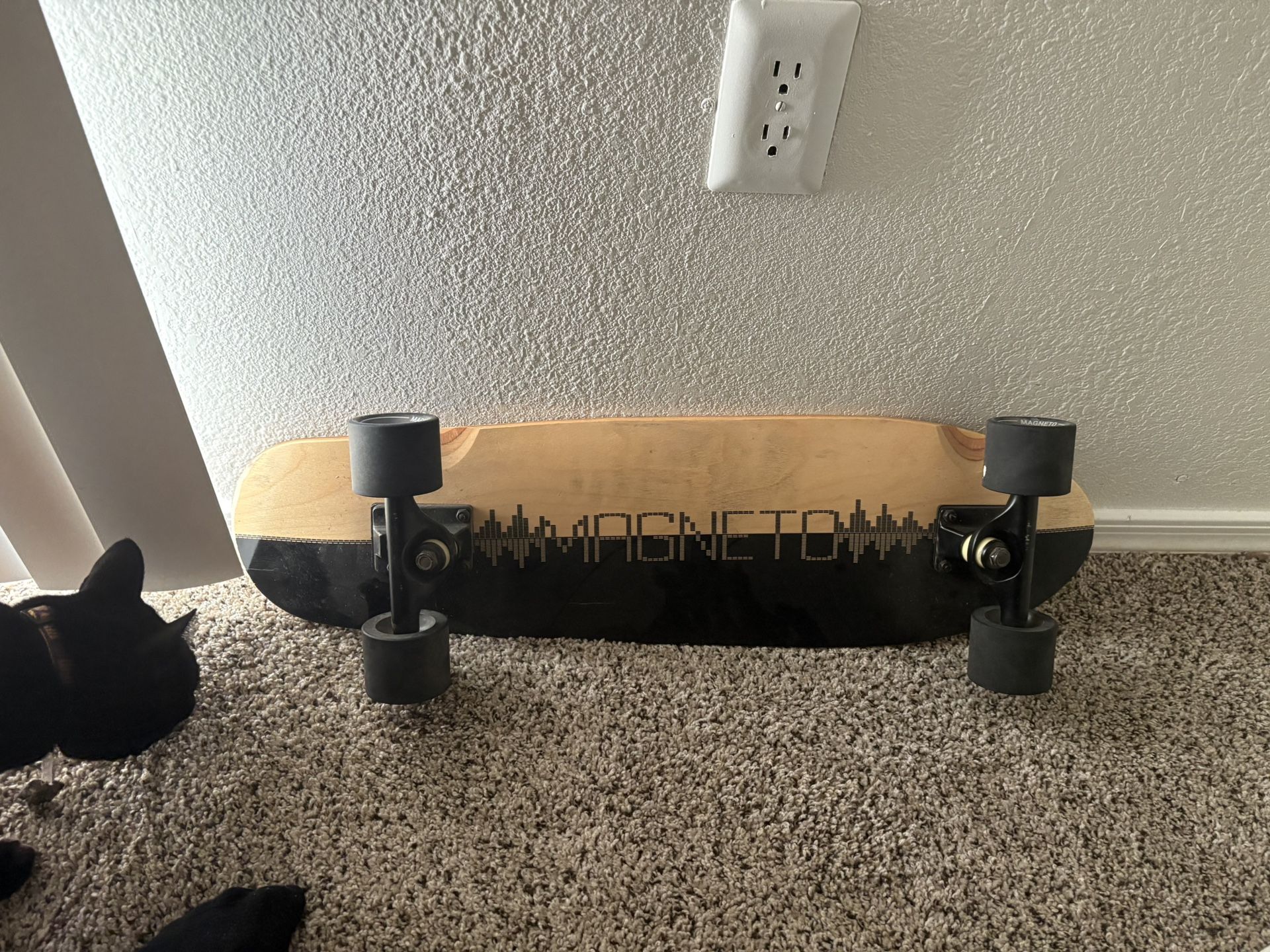 Magneto Mini Cruiser Longboard