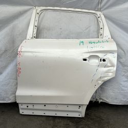 2019 Lincoln Nautilus Left Rear Door Shell 