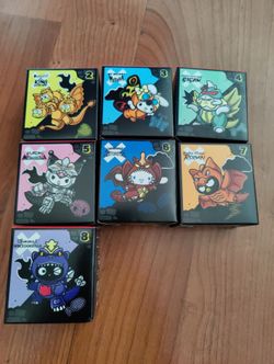 7 McDonald's hello kitty toys. Happy meal toys. 2 ,3 4,5,6 and seven