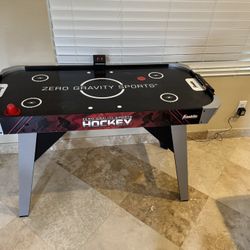 Air Hockey Table