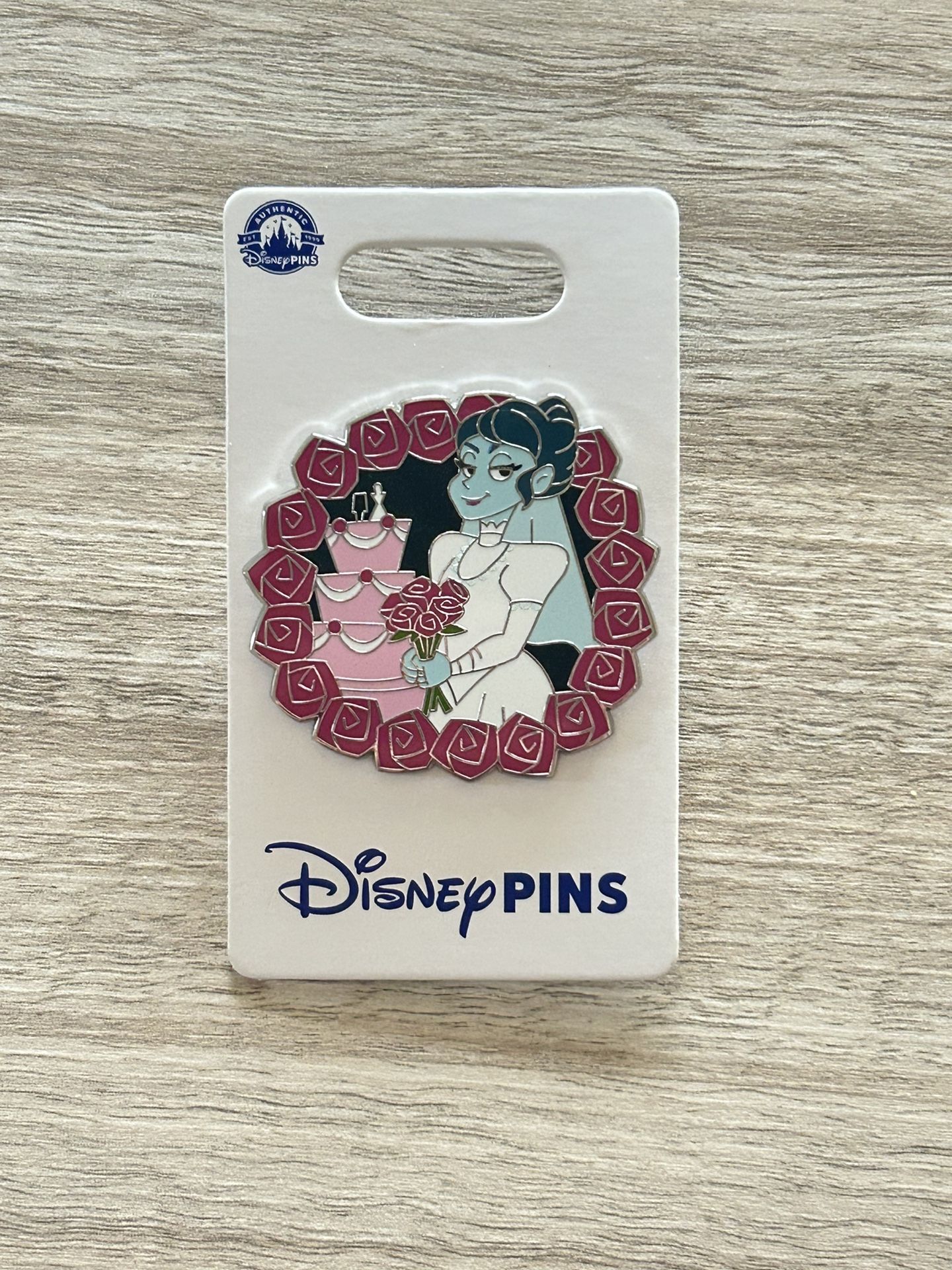 New Disney Pin Haunted Mansion Bride Constance Cake Roses 2024 Disneyland