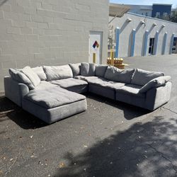 Haverty’s 6pc Cloud Couch Great For Large Family 