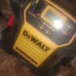 DeWalt Jump starter Air Compressor 
