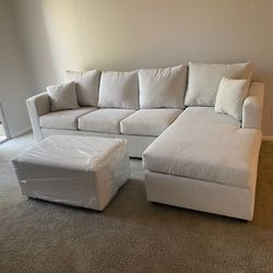 White Greyish Color Sectional With Free Ottoman