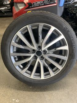 2018 Lincoln Continental Wheel And Tire