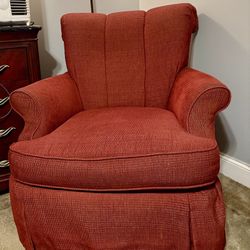 Comfy Arm Chair Free