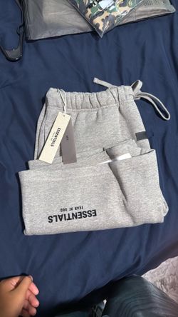Dark oatmeal essential shorts