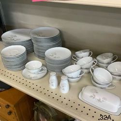Noritake China Set Rosay 6216