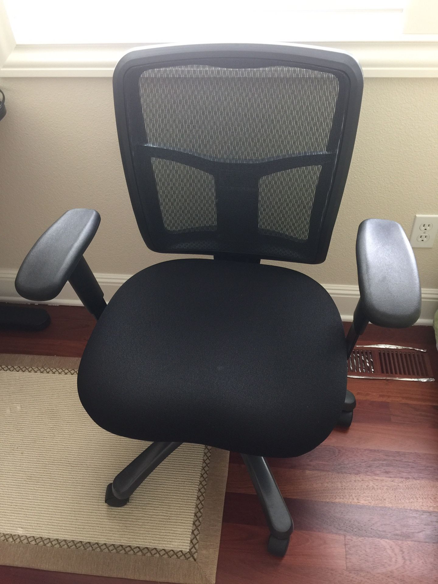 CoolMesh office task chair