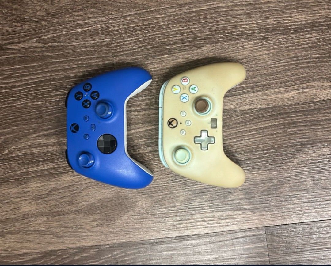 Xbox Controllers