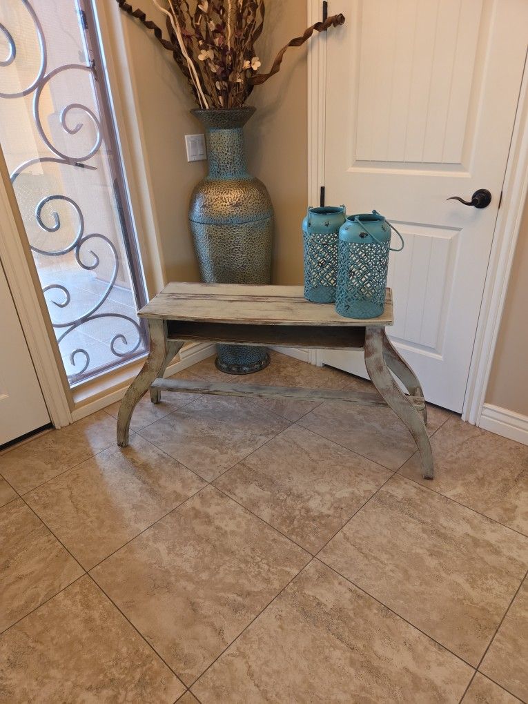 Rustic Farmhouse Table With Storage