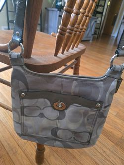 Coach Signature Gray Logo Shoulder Bag Turn Lock Detachable Strap Pockets