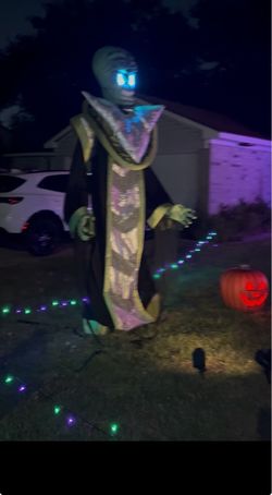 Halloween Alien Animation and scarecrow