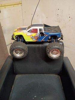Team Associated Mini MGT