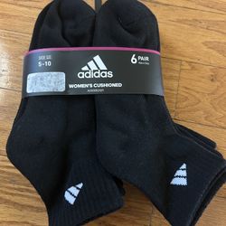 NWT Adidas women cushion socks 6 pairs 