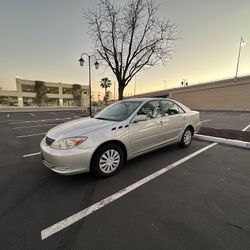 2004 Toyota Camry LE