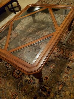 Coffee Table Excellent Condition Like New 