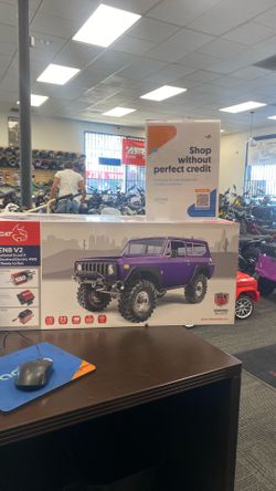 Gen8 V2 rock crawler 1/10 international harvester scout 2 purple