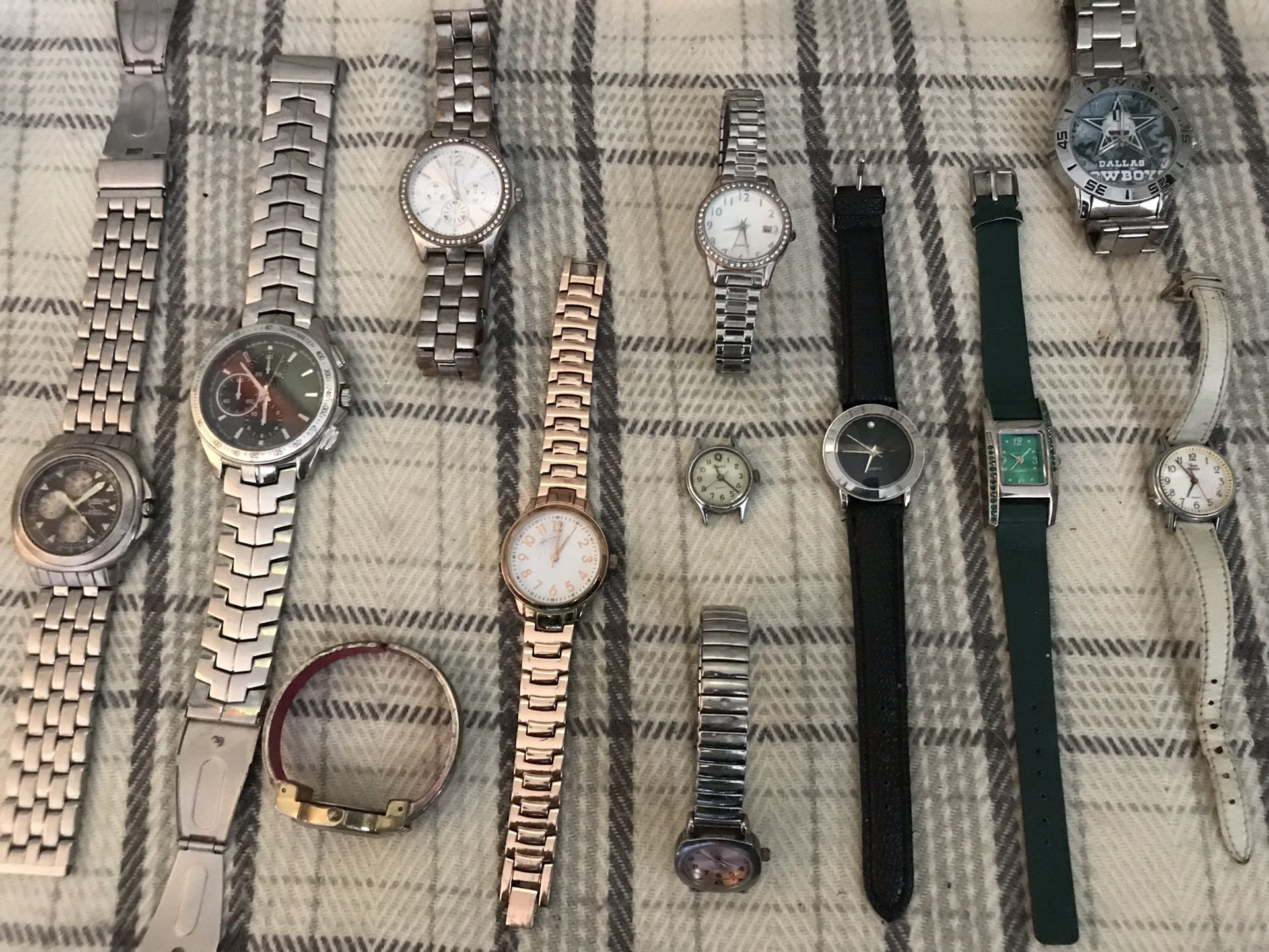 Lot Of Men’s And Women’s Watches