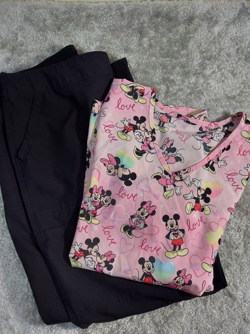 Disney Scrub Top & Starscrub Bottoms Size LG Must Pick Up