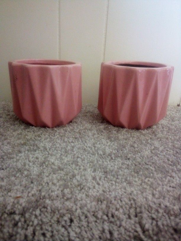 CERAMIC POTS FOR PLANTS, ORGANIZATION