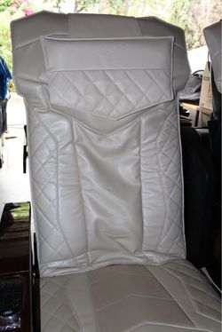 Pedicure Spa Chair w/ Massage – PSOFA – White & Burgundy