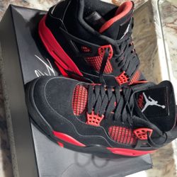 Jordan 4 NEW 