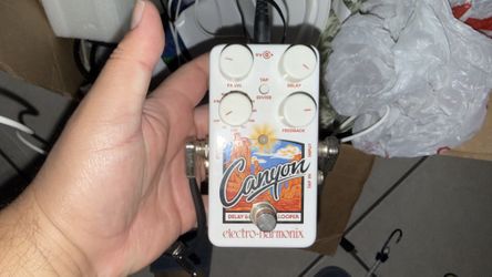 Electro-Harmonix Canyon Pedal