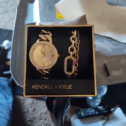 Kendall + KYLIE Watch And Bracelet