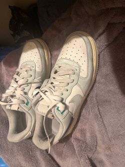 Nike Low-Top Sneakers White Green Swoosh