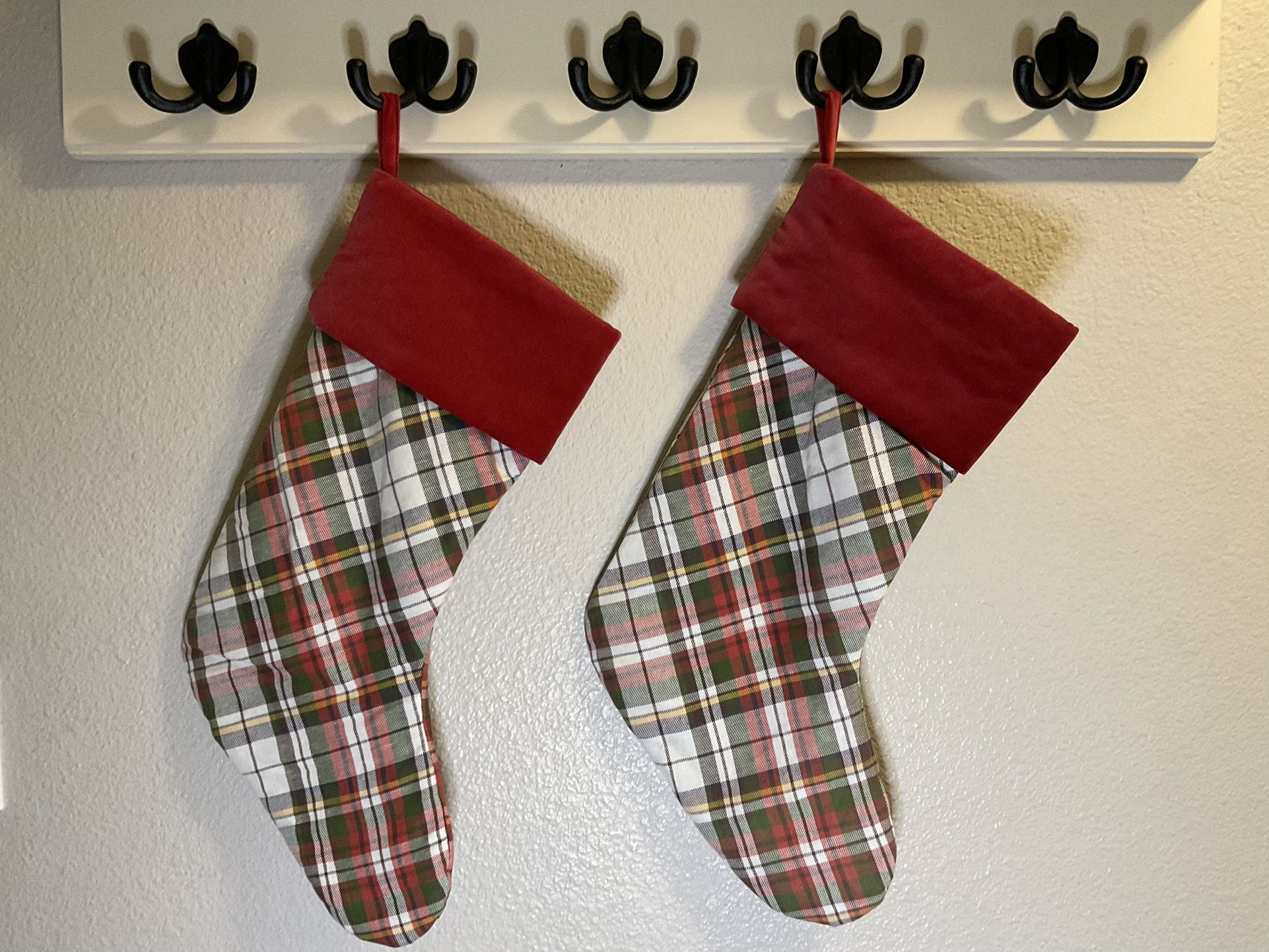 POTTERY BARN Christmas / Holiday Plaid Stockings With Red Cuffs (Set Of 2) 