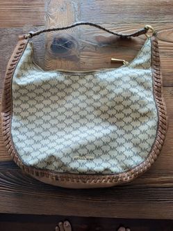 Michael Kors tan shoulder bag