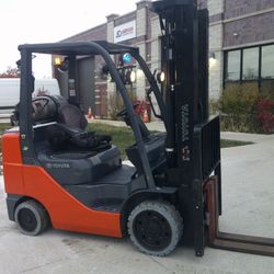 Toyota Cushion 6K LB Capacity Forklift 