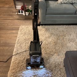 Shark Vacuum 