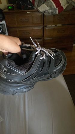 black balenciaga tracks