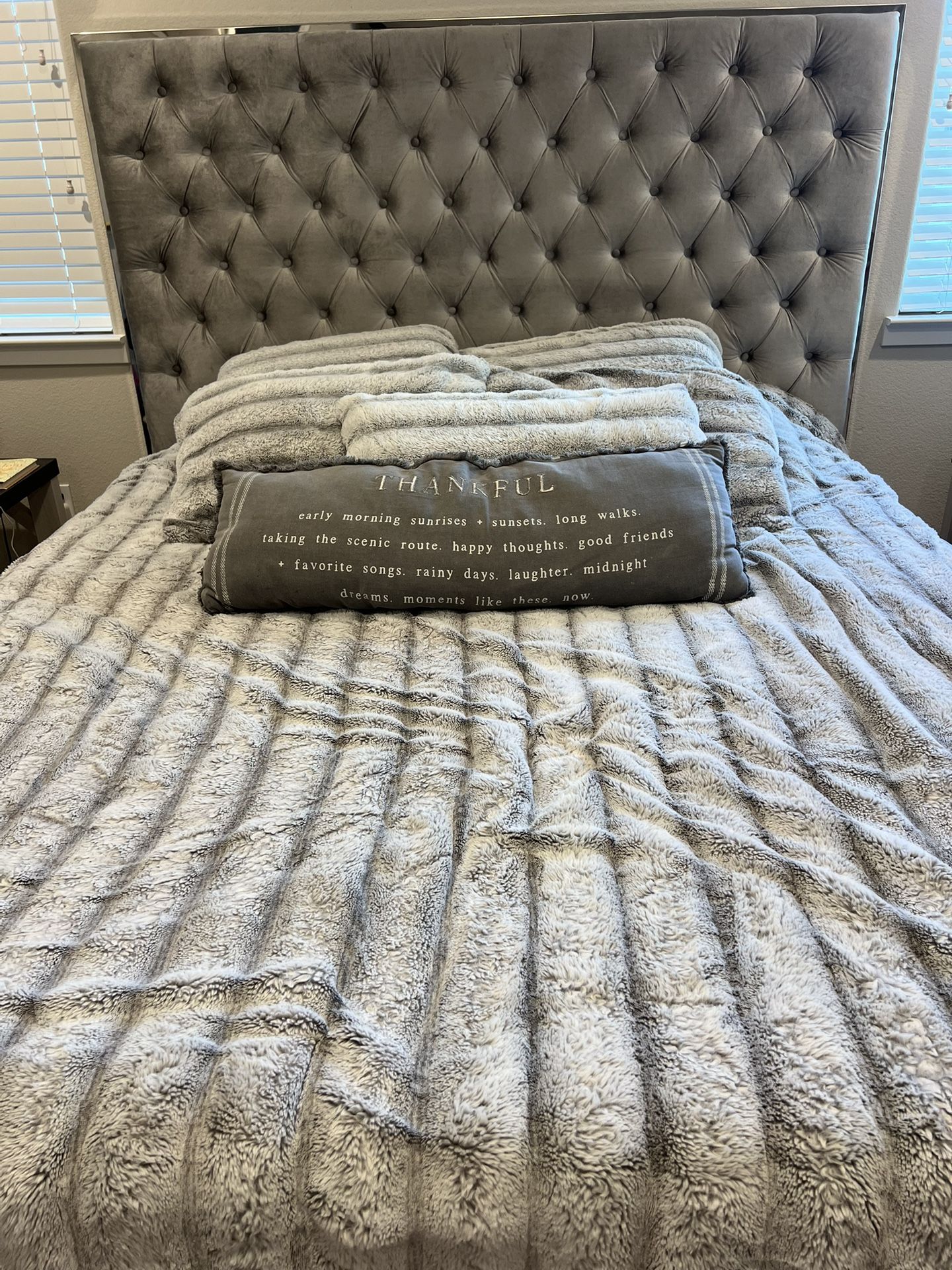 Beautiful Cal king bed