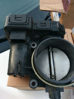 throttle body 2008 Chrysler town and country