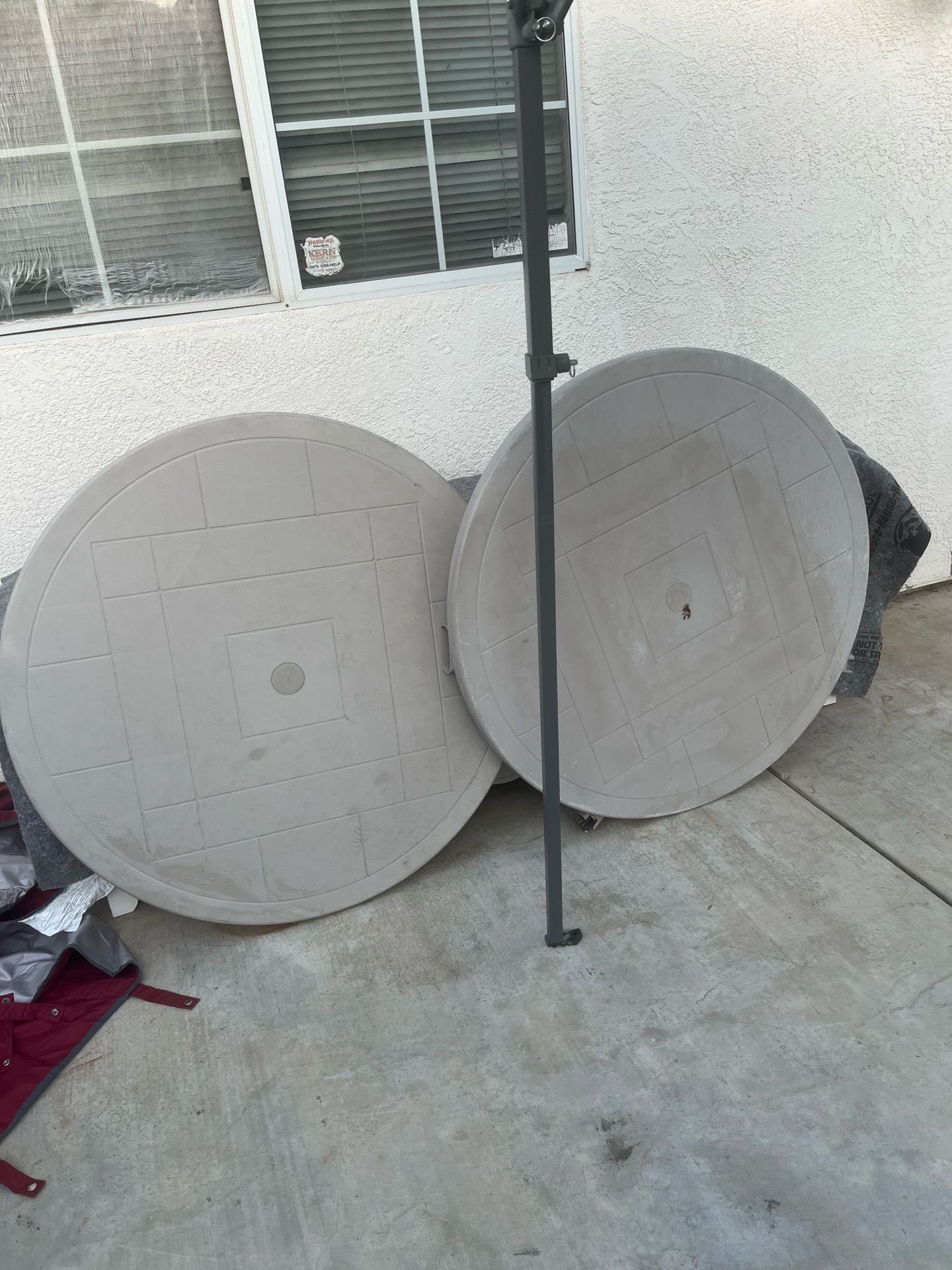2 outdoor table